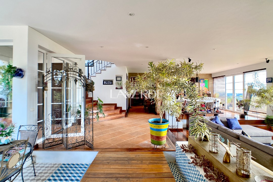 Magnifica Casa Estilo Californiano Con La Vista Inigualable A La Sabana — foto 2