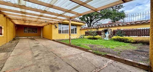 Casa esquinera con local independiente en las Margaritas, Bogotá — foto 3