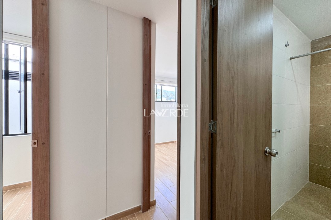 En venta edificio de apartamentos rentables en Toberin, Bogotá — foto 2