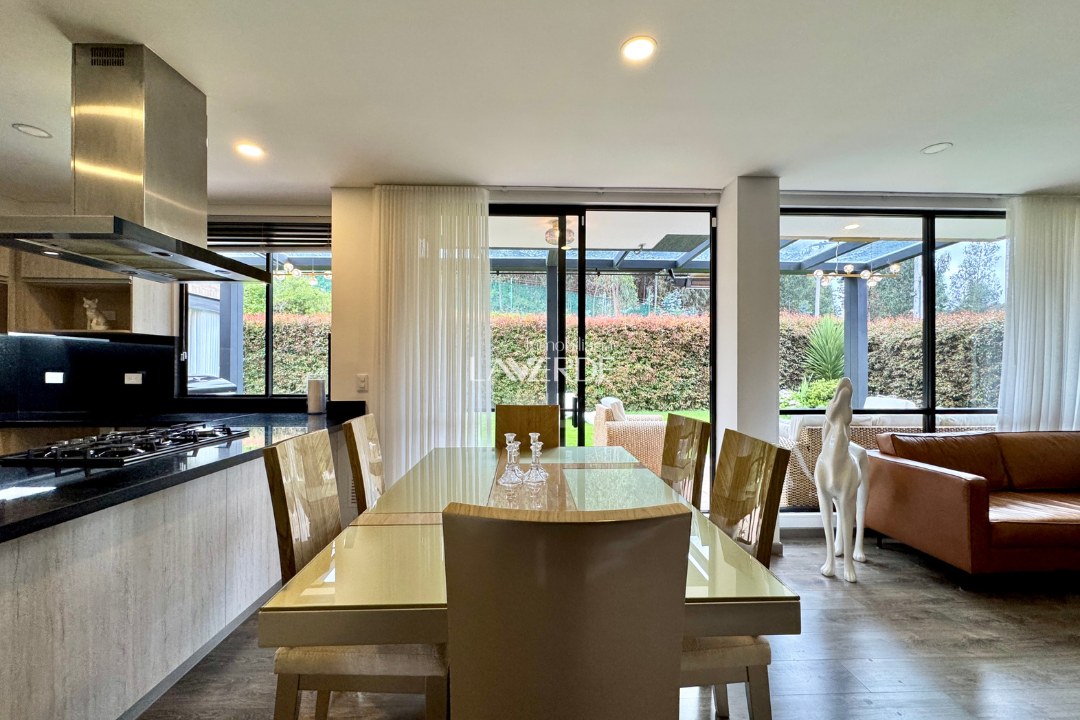 Encantadora Casa Carbonero, en exclusivo conjunto privado — foto 2