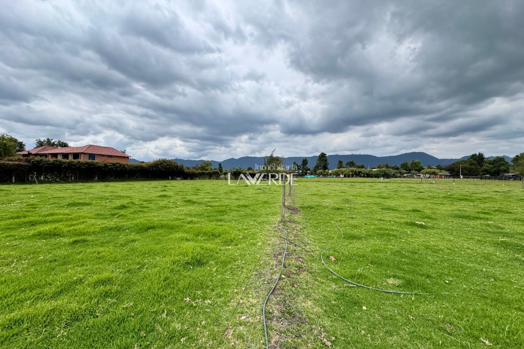 Se vende espectacular lote de desarrollo en Tenjo — foto 2