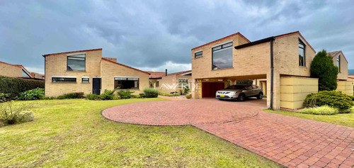 ¡Gran oportunidad! Espectacular casa de 313 m²
