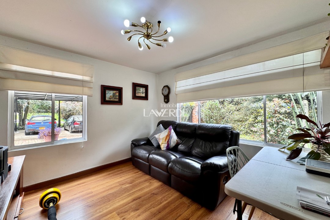 VENDO HERMOSA CASA CAMPESTRE CHIA VEREDA TIQUIZA — foto 3