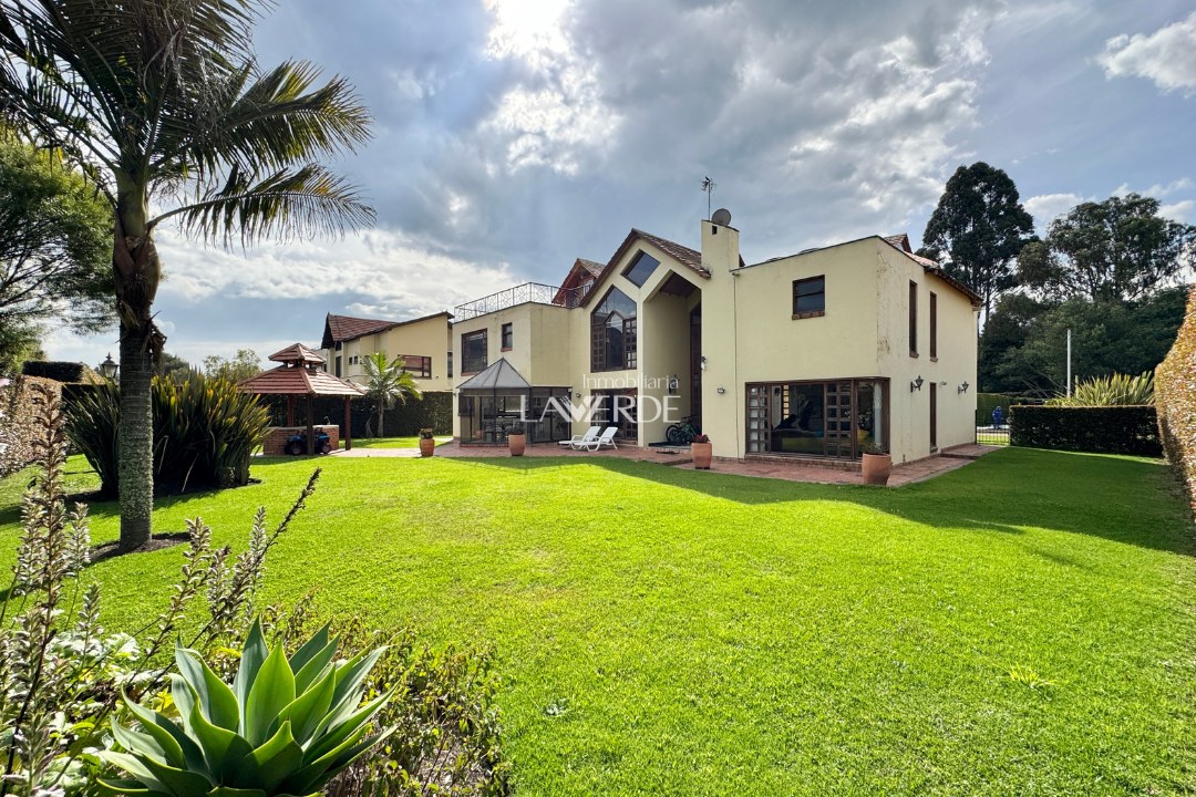 Casa de Lujo en Venta en Rincón Grande, Sopo