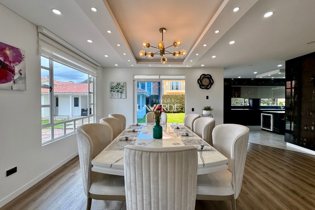 Gran Oportunidad | Casa de Lujo en Guarigua con Lote de 892 m² — foto 2