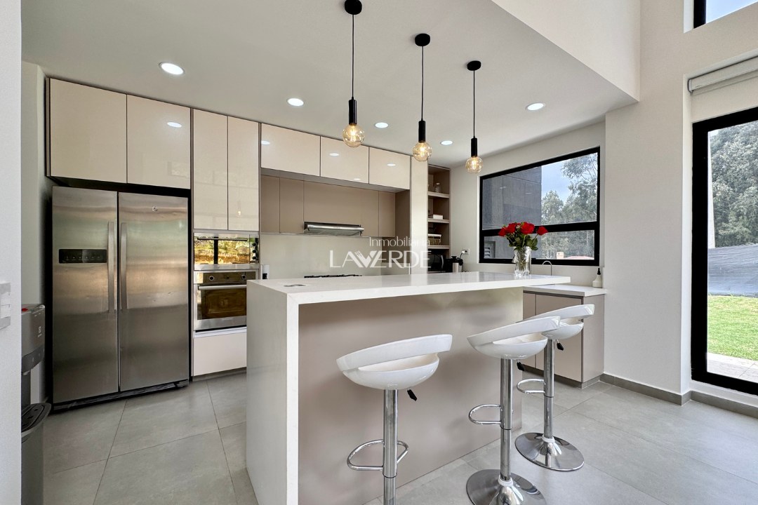 Casa Moderna de Lujo en Renania - Vista a Montañas y Cine Privado — foto 2