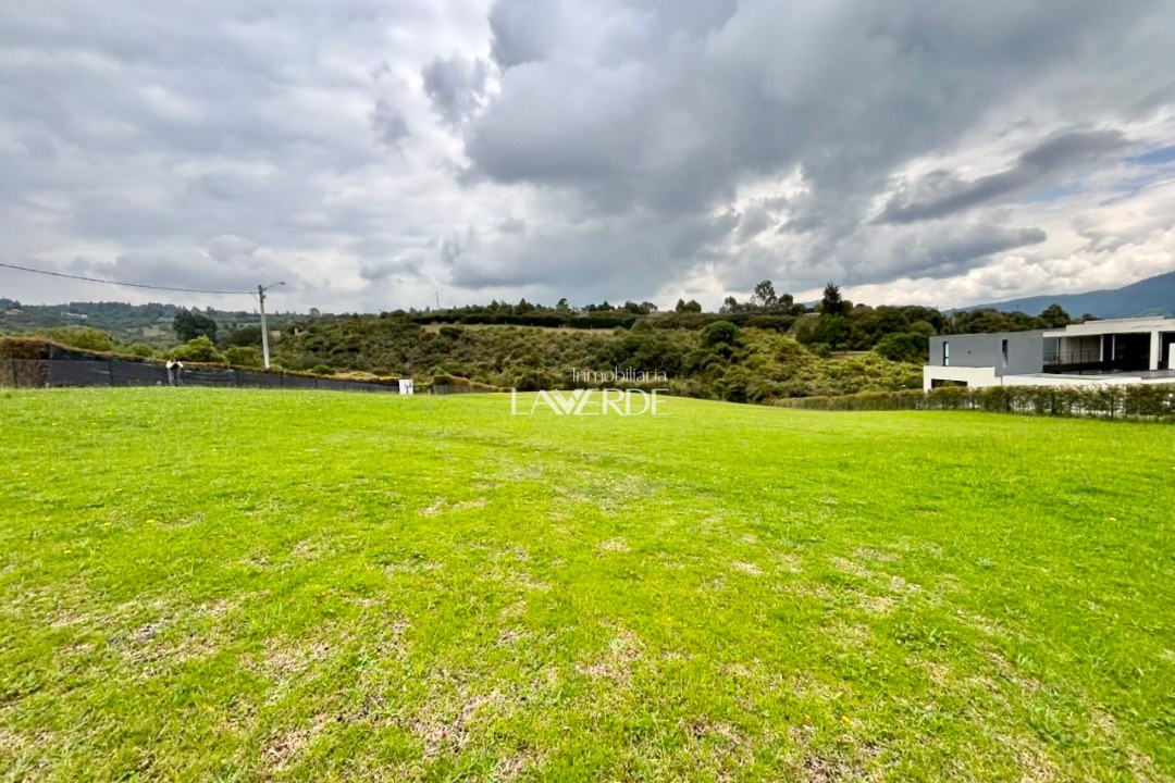 Lote Esquinero en Venta en Aposentos de Yerbabuena — foto 2