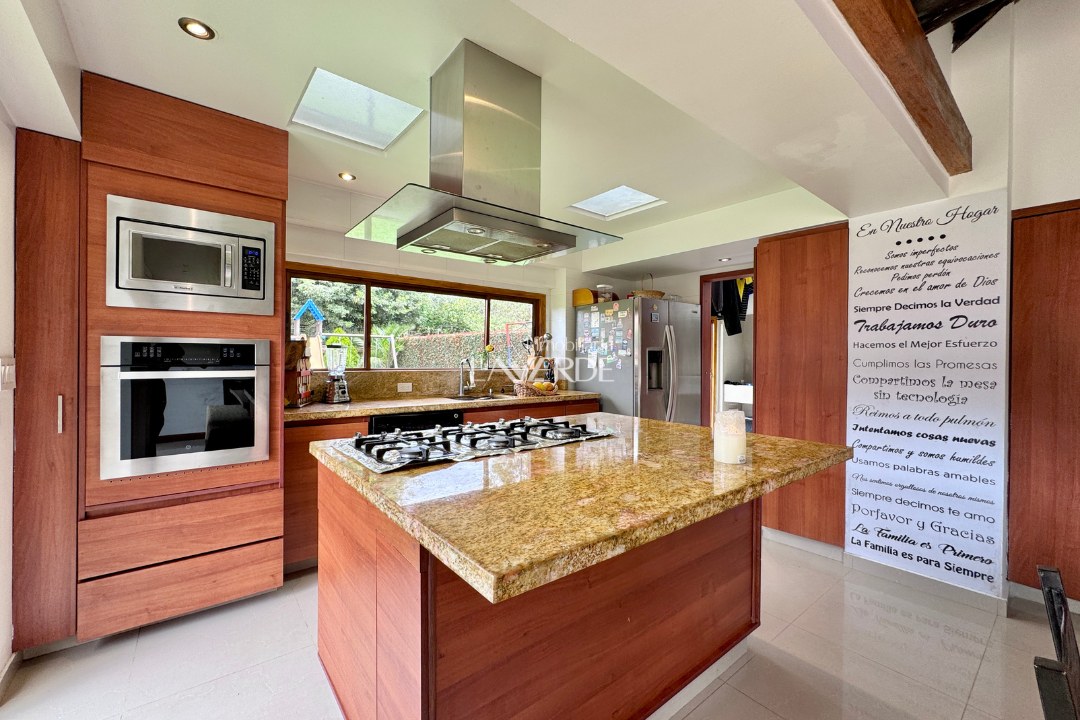 Casa en San José de Bavaria con Lote de 800 m² - Amplia Zona Verde — foto 2