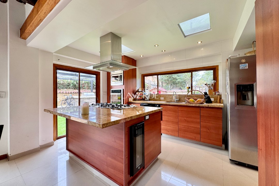 Casa en San José de Bavaria con Lote de 800 m² - Amplia Zona Verde — foto 3