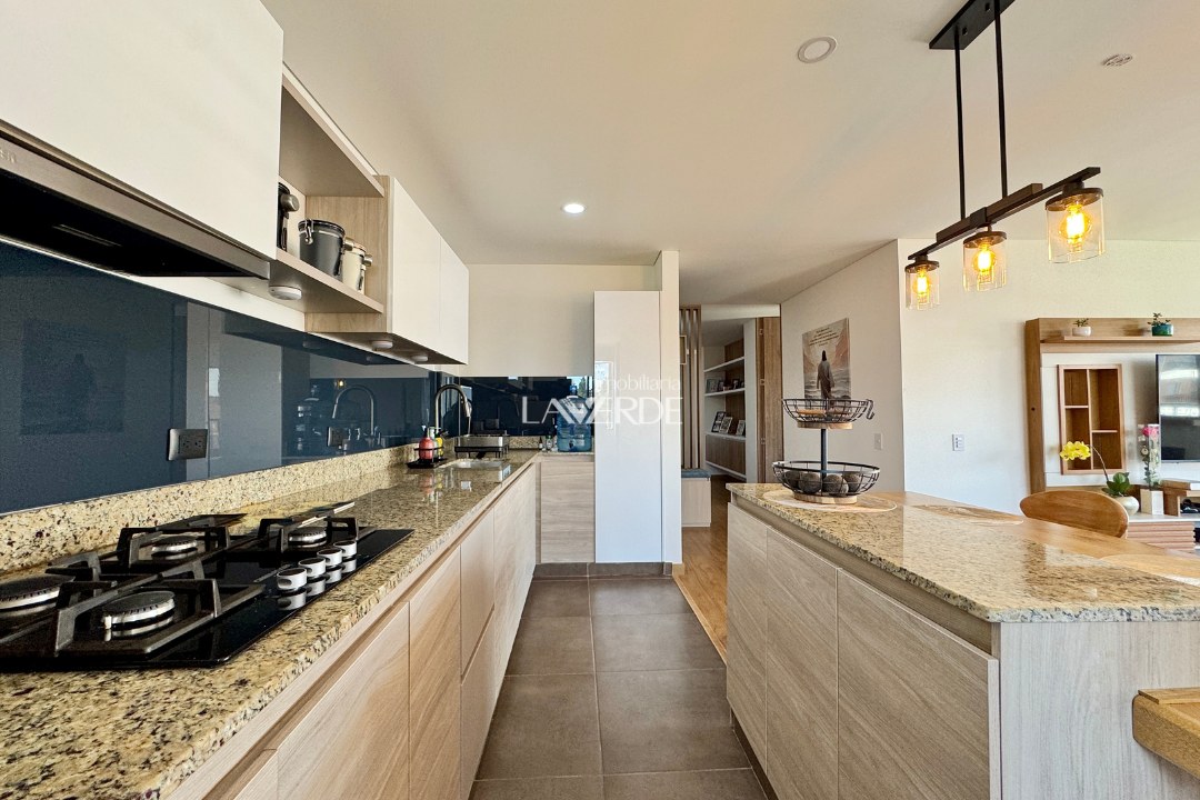 Espectacular Apartamento Esquinero con la Mejor Iluminacion y Ubicacion en Cajica — foto 3